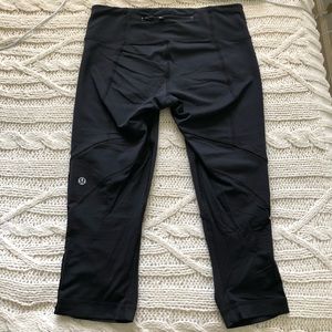 Lululemon ruffled black legging